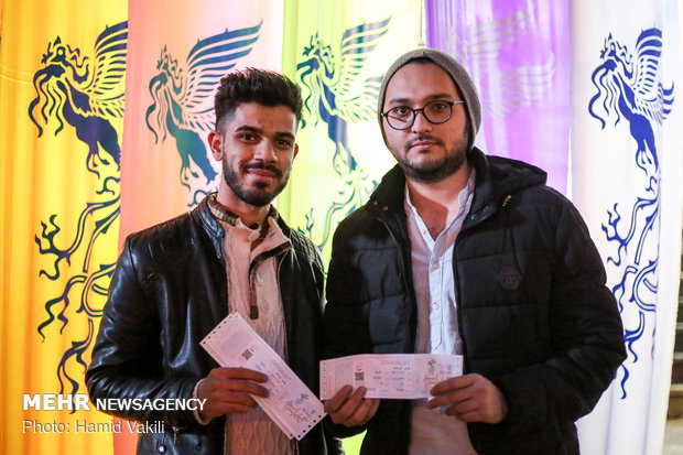 استقبال پرشور مردم از سی و هفتمین جشنواره فیلم فجر