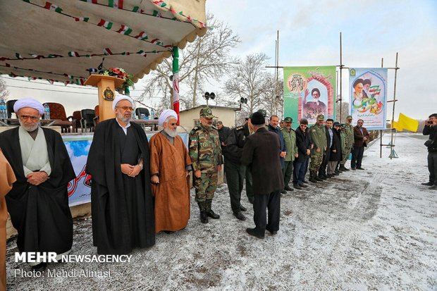 صبحگاه مشترک نیروهای مسلح استان زنجان به مناسبت دهه فجر