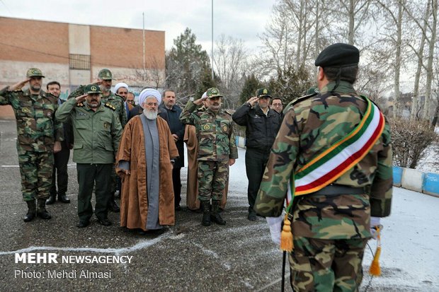 صبحگاه مشترک نیروهای مسلح استان زنجان به مناسبت دهه فجر