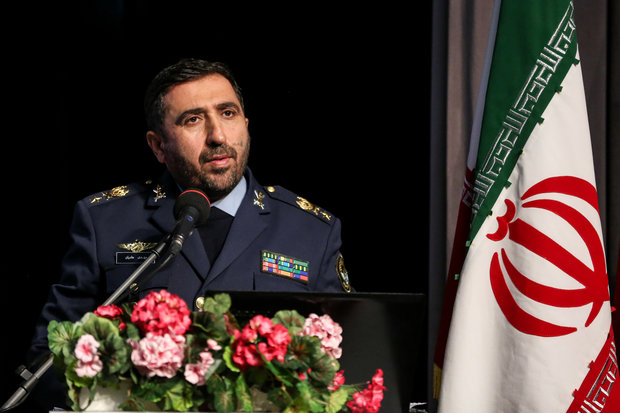 Army commanders hold presser in Tehran