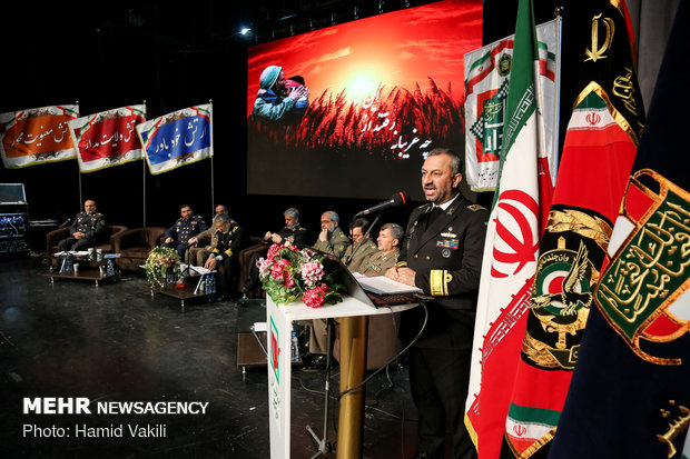 Army commanders hold presser in Tehran