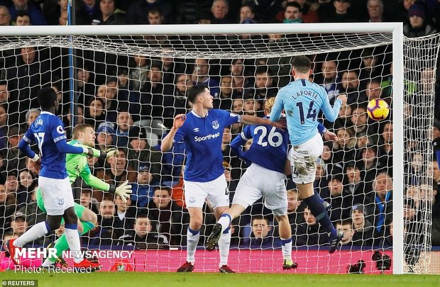 دیدار تیم های فوتبال اورتون و منچسترسیتی‎