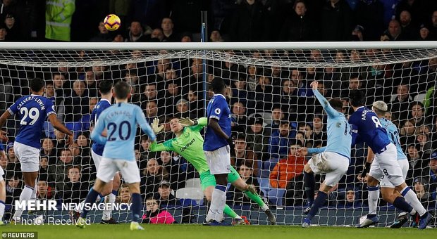 دیدار تیم های فوتبال اورتون و منچسترسیتی‎