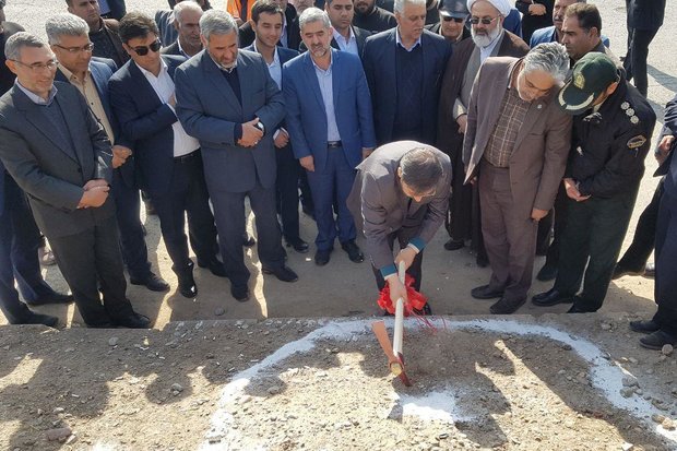 تقاطع غیر هم‌سطح آردان با حضور استاندار سمنان کلنگ‌زنی شد