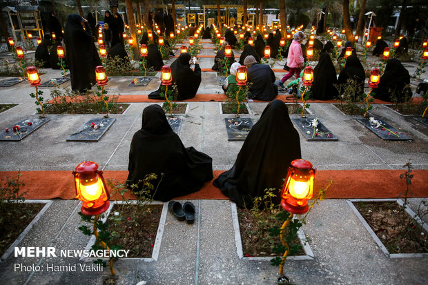 آئین «میهمانی لاله‌ها» در گلزار شهدای تهران