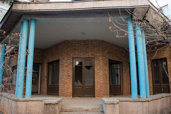 سازمان زیباسازی خانه نیما یوشیج را خرید