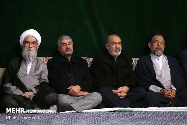 Leader attending Hazrat Fatemeh (SA) mourning ceremony 
