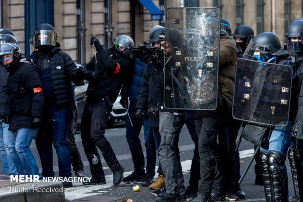 سیزدهمین شنبه اعتراضات در فرانسه