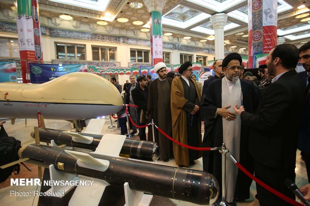 Intelligence min visits 'Eghtedar 40' expo