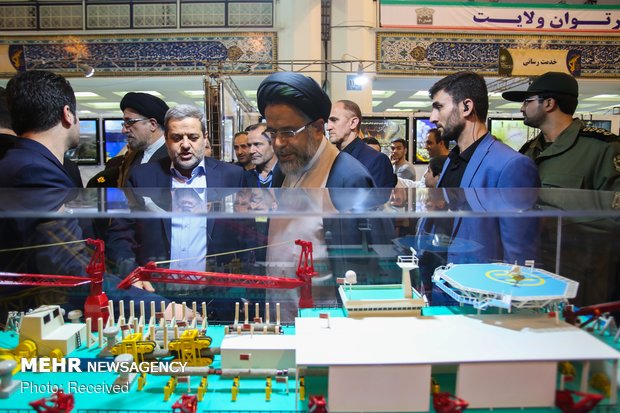 Intelligence min visits 'Eghtedar 40' expo