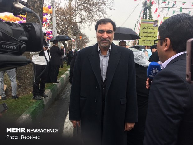 Senior officials join public rallies on Islamic Revolution anniv.