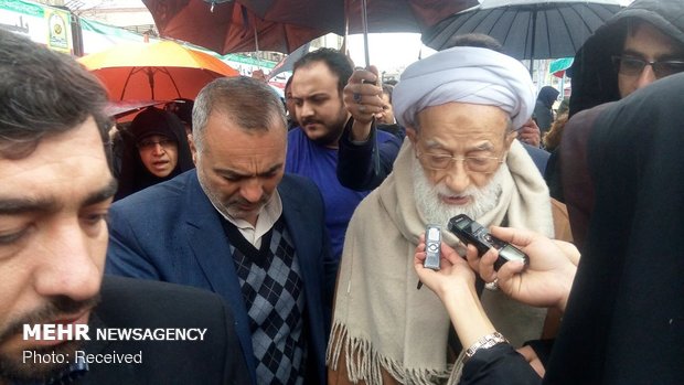 Senior officials join public rallies on Islamic Revolution anniv.
