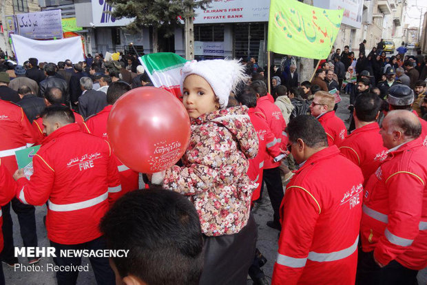 راهپیمایی ۲۲ بهمن در بروجرد