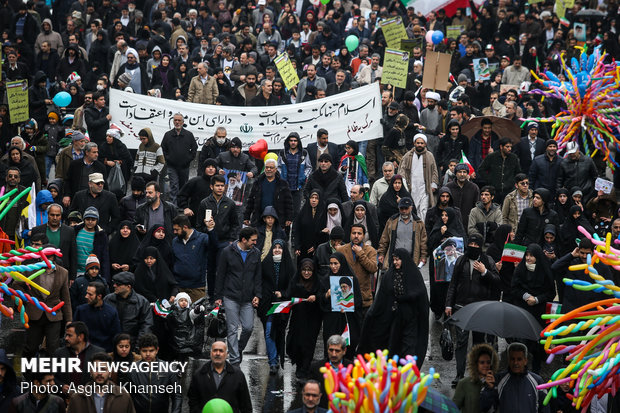 Massive Revolution anniv. rallies in Tehran