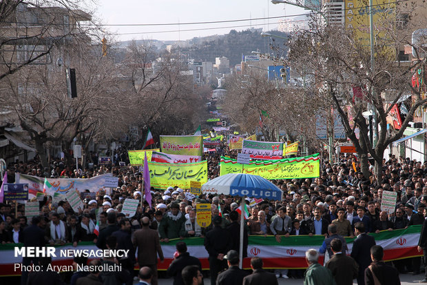 راهپیمایی ۲۲ بهمن در سنندج