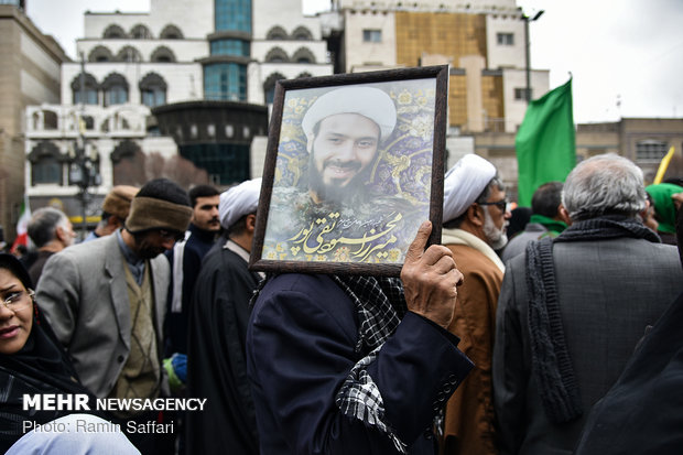 راهپیمایی ۲۲ بهمن در مشهد