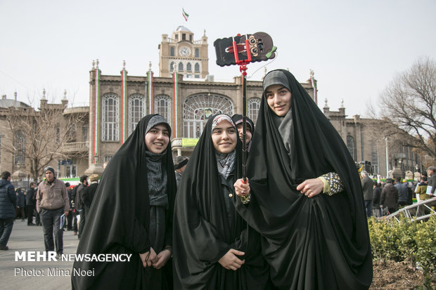 راهپیمایی ۲۲ بهمن در تبریز