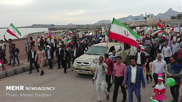 راهپیمایی ۲۲ بهمن در جزیره هرمز