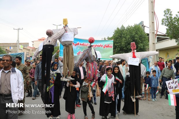 راهپیمایی ۲۲ بهمن در میناب