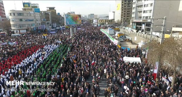 ایران کے مختلف صوبوں میں عوام کی ریلیوں میں بھر پور شرکت