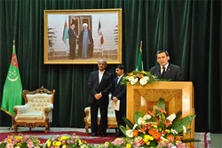 تبریک ویژه رییس جمهور ترکمنستان به مناسبت جشن پیروزی انقلاب‎
