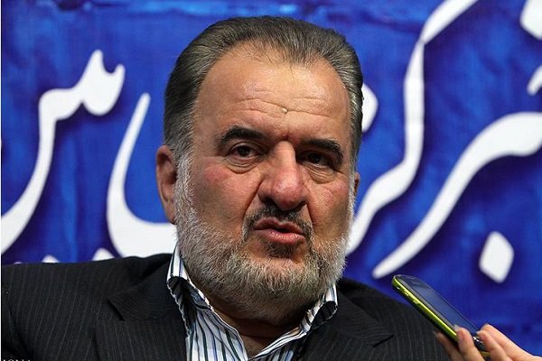 شعارهای انقلاب اسلامی مبتنی بر قرآن بود/ تعالیم قرآن در نهضت امام