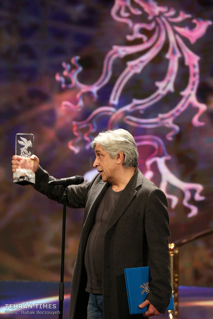 “When the Moon Was Full” named best film at 37th Fajr festival