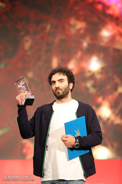 “When the Moon Was Full” named best film at 37th Fajr festival