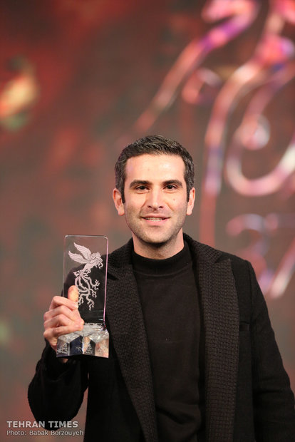 “When the Moon Was Full” named best film at 37th Fajr festival