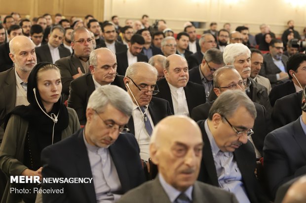 Conference on Iran's 4-decade foreign policy achievements