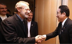 Larijani: Iranian people interested in ties with Japan