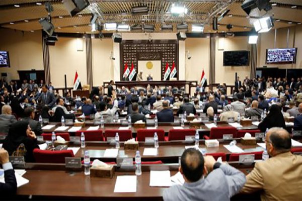 اخراج نظامیان آمریکایی در پارلمان عراق پیگیری می شود