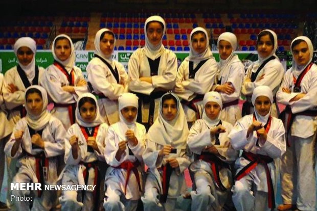 دختران تکواندوکار لرستان بر سکوی سوم مسابقات کشوری ایستادند