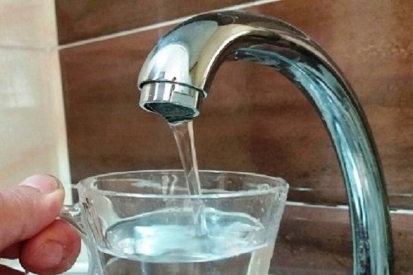 تابستان کمآب در حاشیه سنندج؛ کلافگی شهروندان از افت فشار
