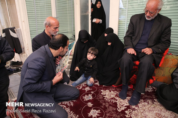 Leader’s rep. visits families of martyrs of Zahedan terrorist attack