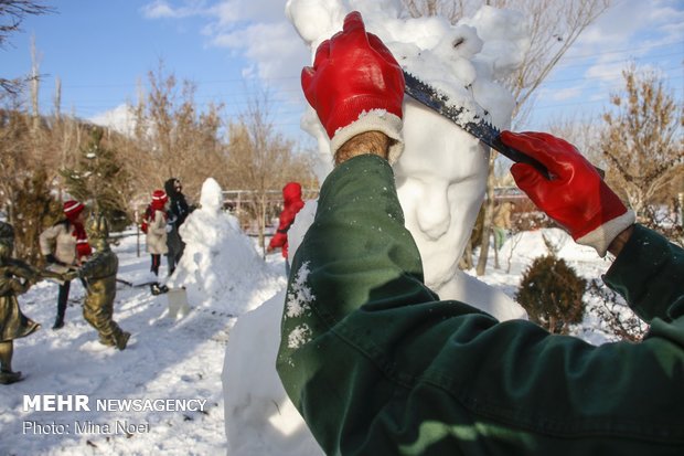 Snow sculpting competition held in Tabriz