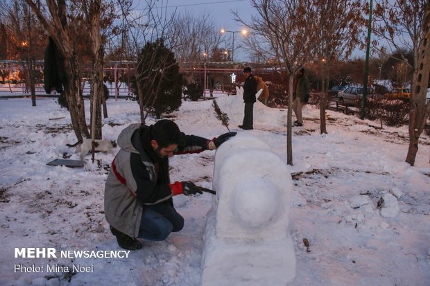 Snow sculpting competition held in Tabriz