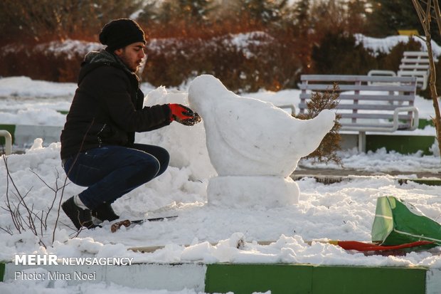 Snow sculpting competition held in Tabriz