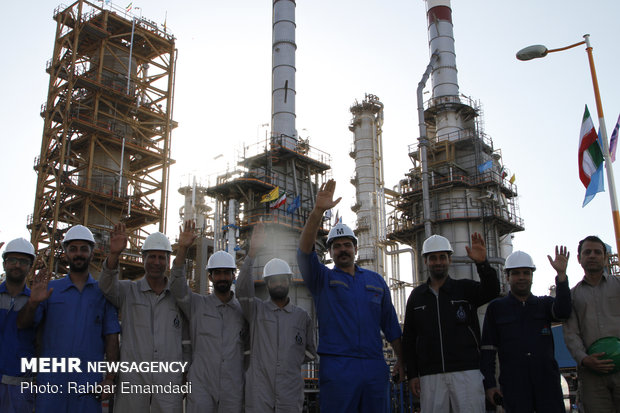 بهره برداری از پروژه بهبود کیفیت بنزین و نفت گاز