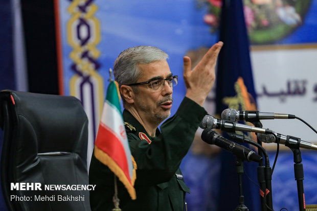 Gen. Bagheri names US responsible for Kabul terror attack 