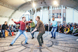 Fajr street performers entertain passersby in downtown Tehran 