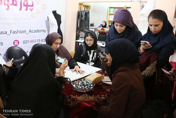 Fajr Festival of Fashion and Costume underway