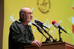 سردار سلامی