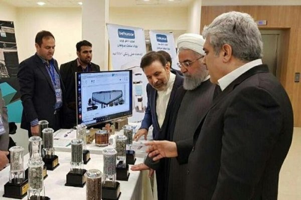 Pres. Rouhani visits exhibition of knowledge-based firms’ achievements  