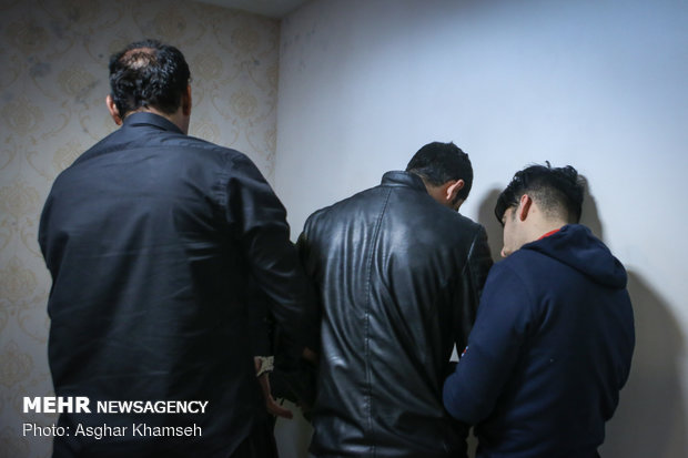 دستگیری باند 15 نفره سرقت از منازل تهران