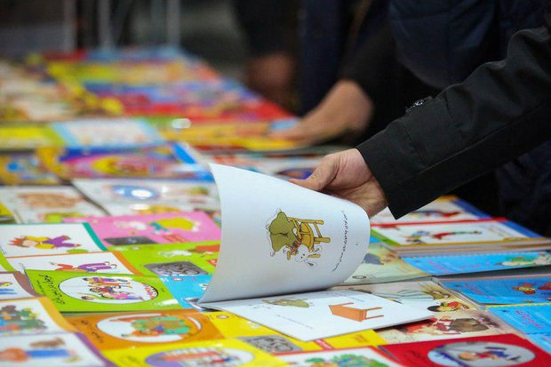 ترویج زبان و ادب فارسی هدف اصلی کارگروه ادبیات کودک و نوجوان است