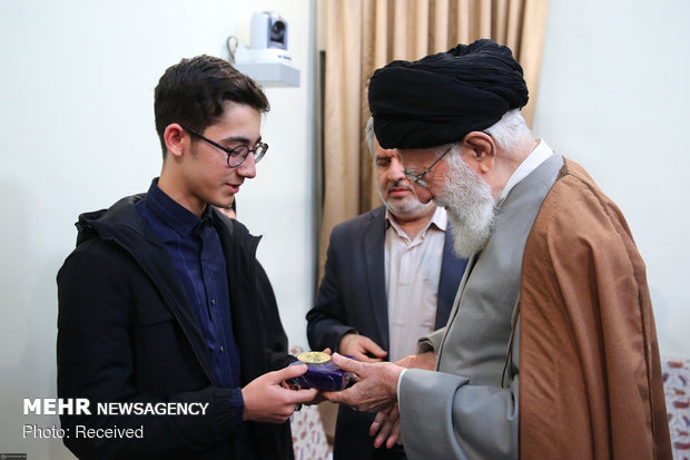 Ayatollah Khamenei's meeting with young chess player