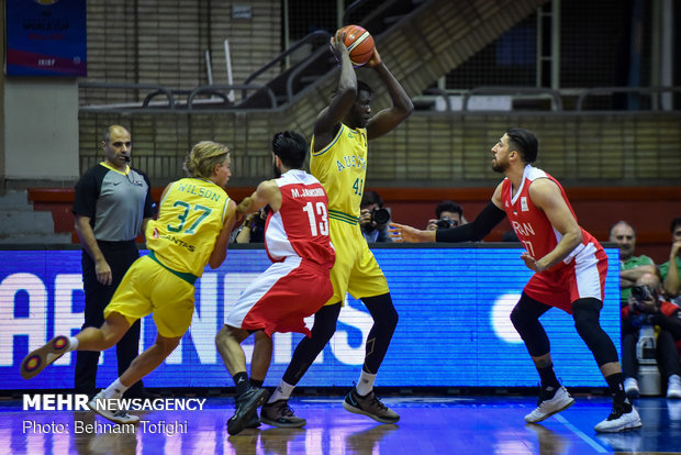 Iran vs Australia at 2019 FIBA Basketball World Cup qualifiers