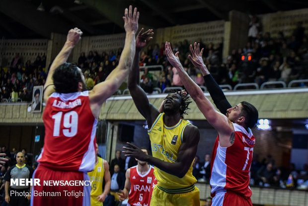 Iran vs Australia at 2019 FIBA Basketball World Cup qualifiers