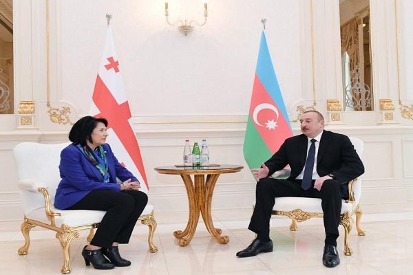 İlham Aliyev, Gürcistan Cumhurbaşkanı ile görüştü